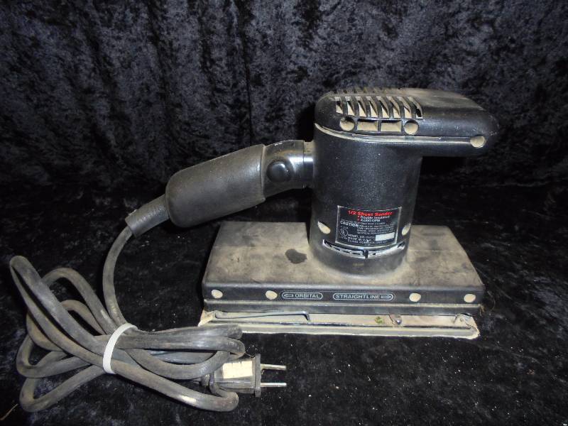 Craftsman Finishing Sander, works good