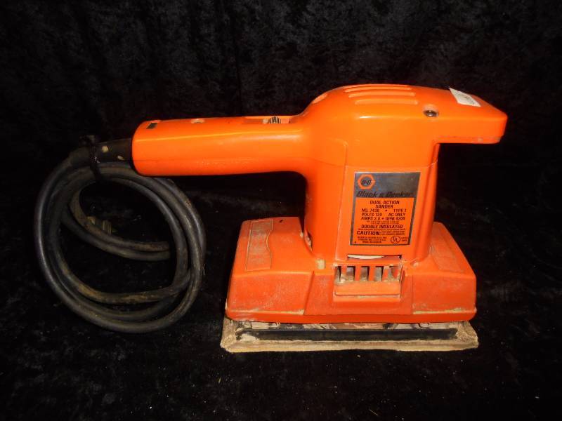 BlackDecker Finishing Dual Action Finishing Sander, works good