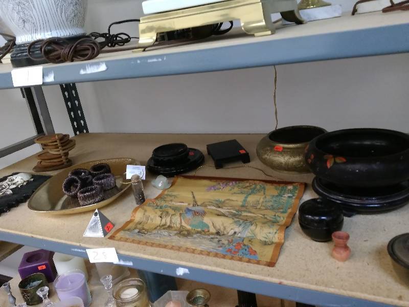 Oriental Dcor Lot
