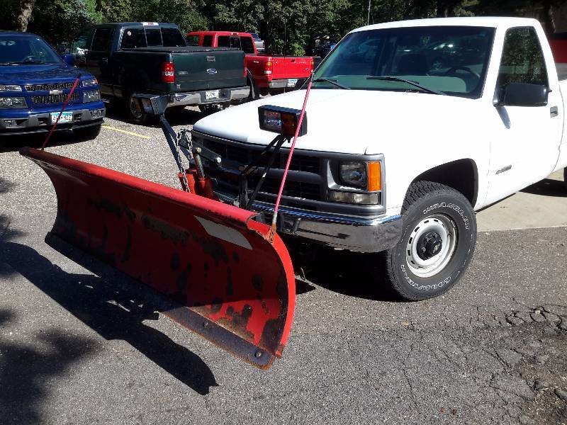 1998 Chevy Pickup with Western Plow and Sander.. NO RESERVE