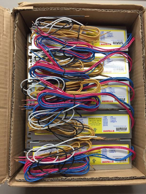 E-432-I-UV-H T8 (F32) 1 CASE OF 10 ELECTRONIC BALLAST