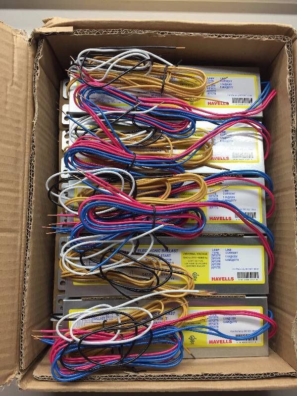 E-432-I-UV-H T8 (F32) 1 CASE OF 10 ELECTRONIC BALLAST
