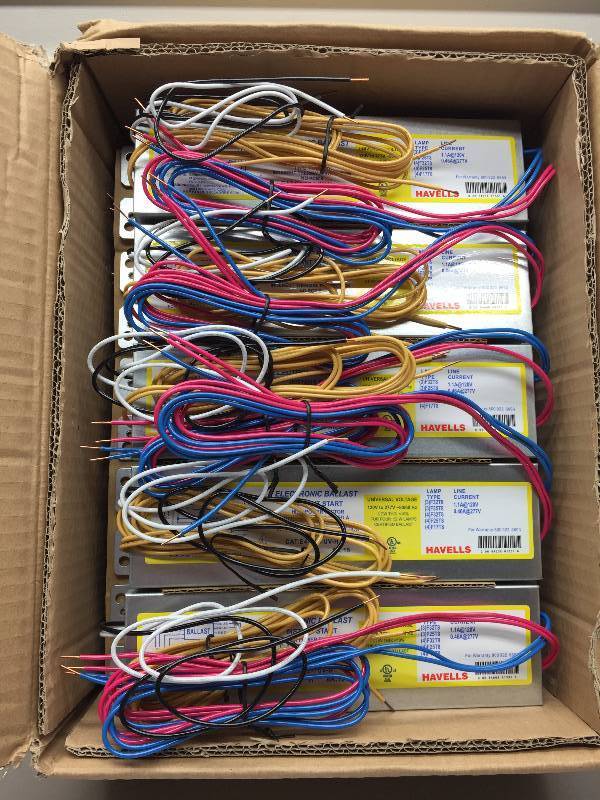E-432-I-UV-H T8 (F32) 1 CASE OF 10 ELECTRONIC BALLAST