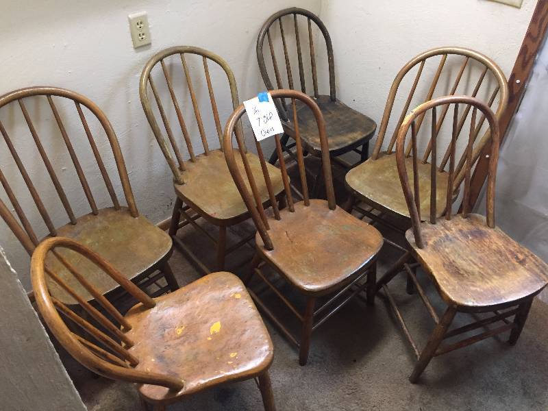 SIX VINTAGE CHAIRS