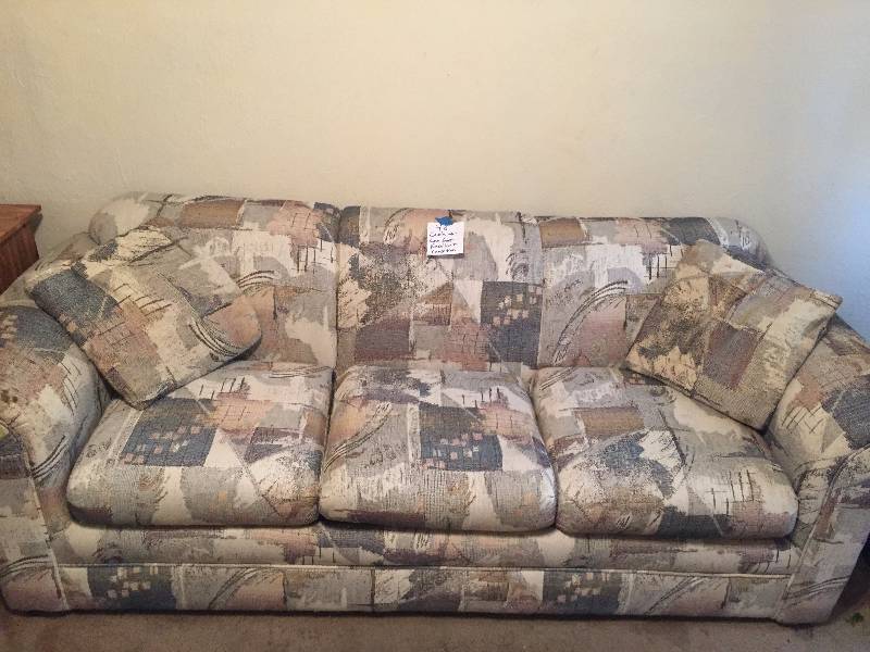 COUCH AND LOVE SEAT