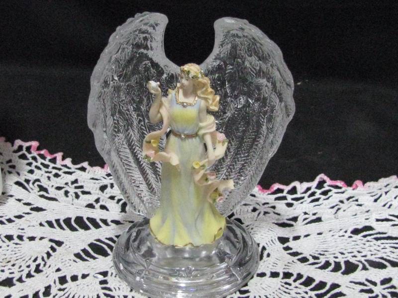 Angel of Love B0191