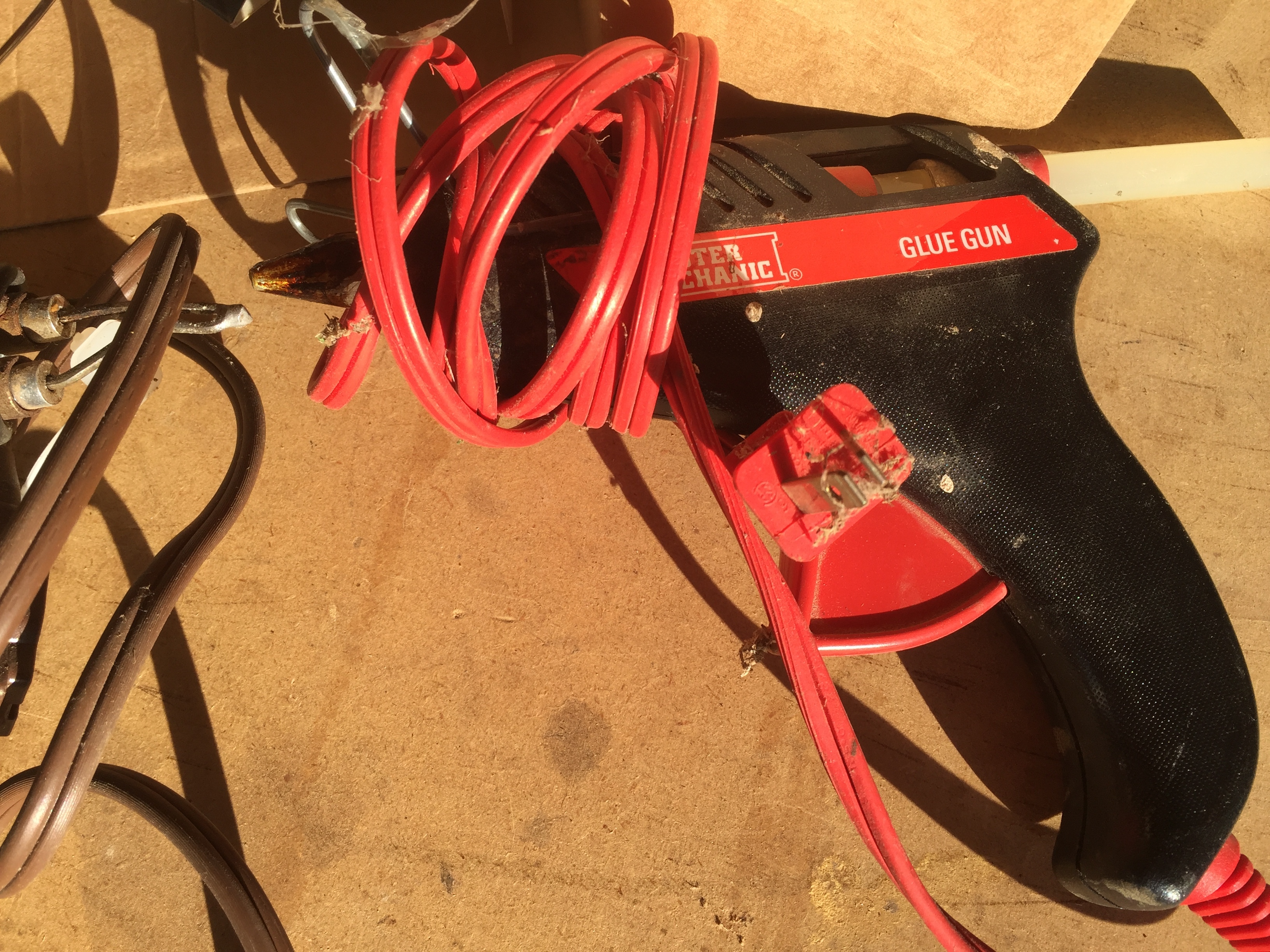 lot 11 image: Glue Gun and Soldering Gun