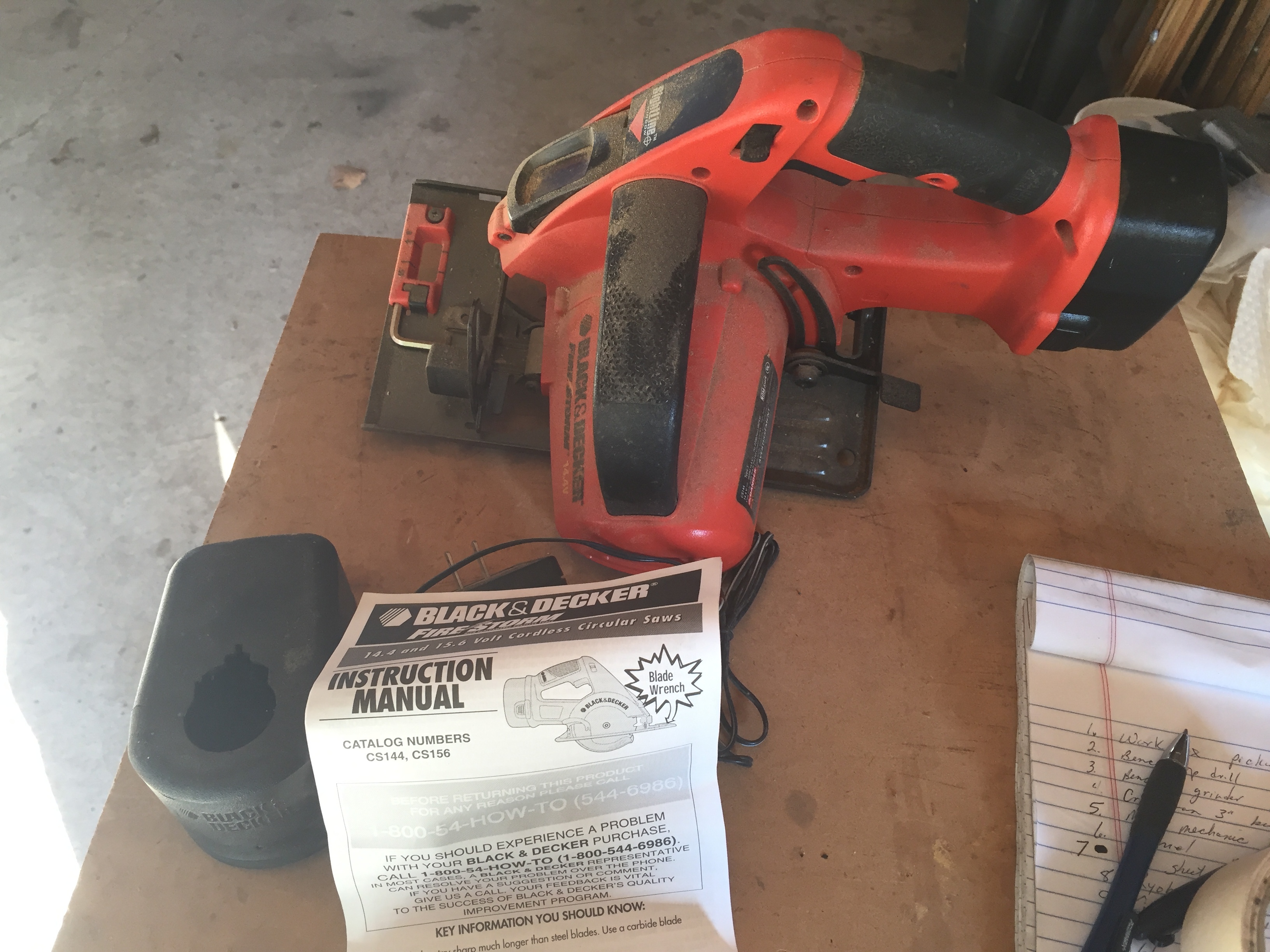 lot 17 image: Cordless Circular Saw