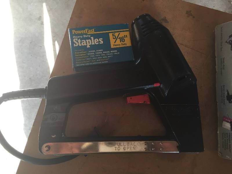 lot 28 image: Craftsman Electric StaplerNailer