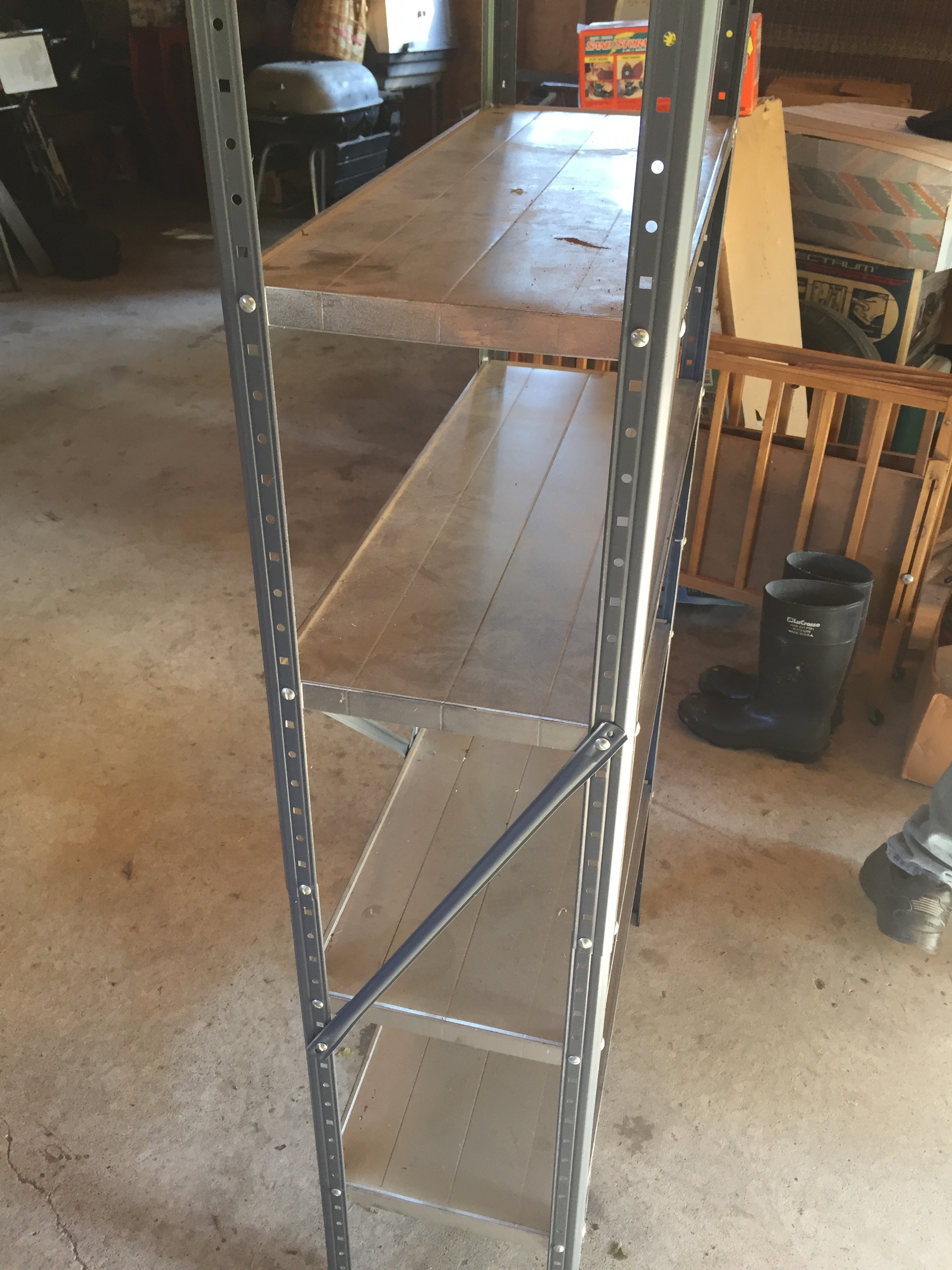 lot 35 image: Metal Shelve