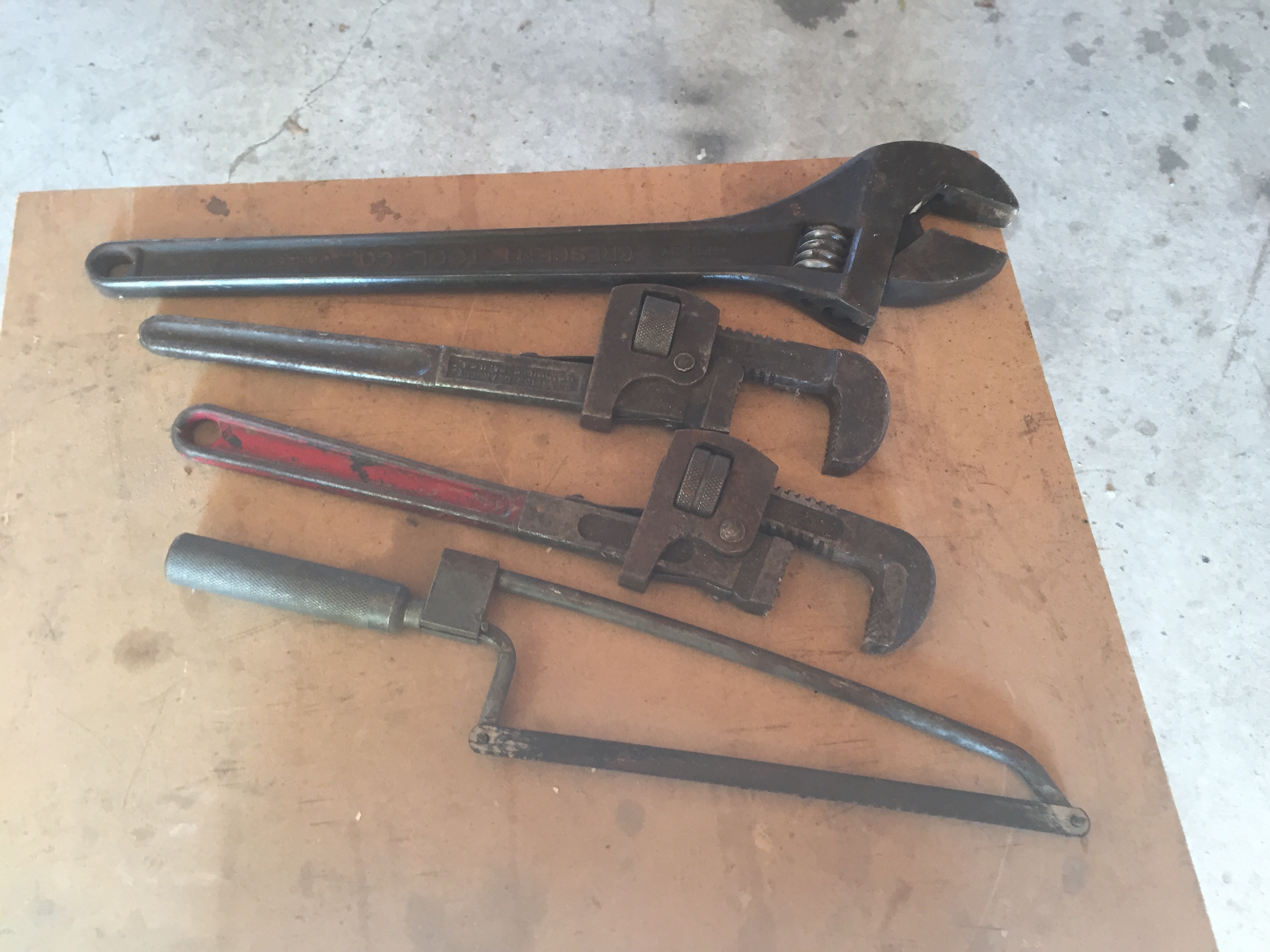 lot 52 image: Assortment of wrenches