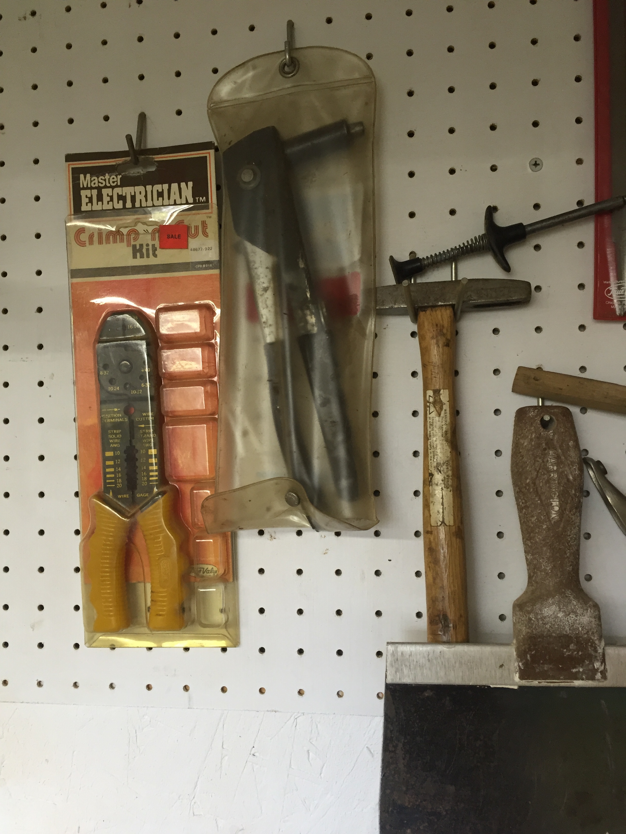 lot 62 image: lot of tools