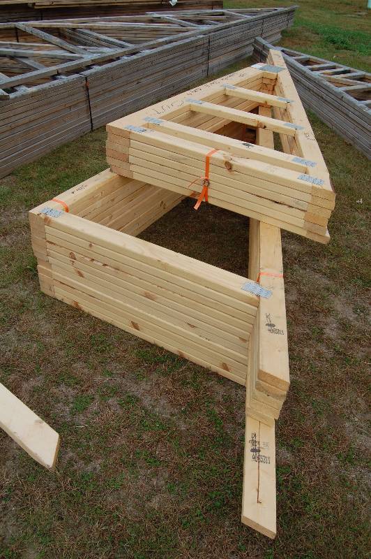 lot 6 image: Shed Trusses