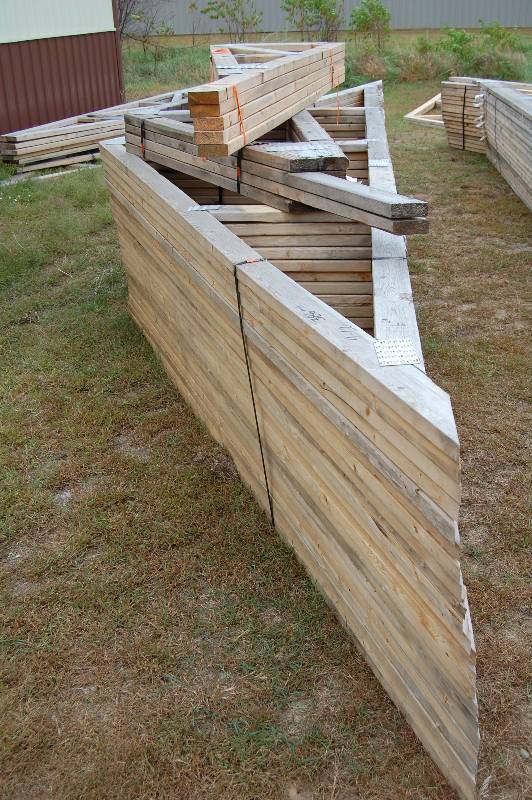 lot 17 image: Trusses