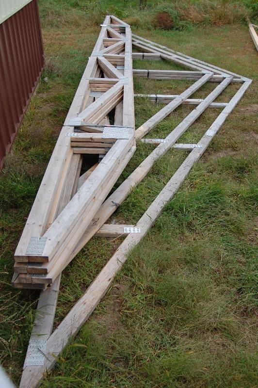 lot 18 image: Trusses