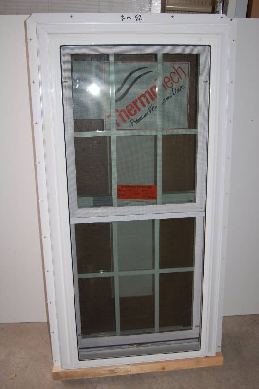 lot 148 image: Thermotech Double Hung Window