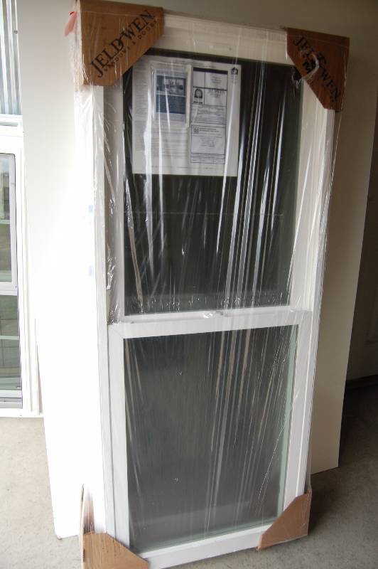 lot 159 image: Jeldwin Single Hung Window