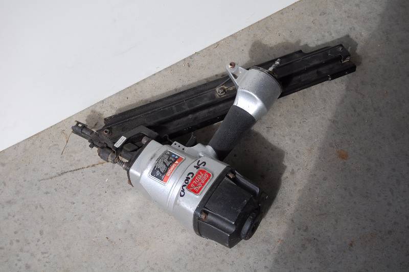lot 188 image: Pneumatic Framing Nailer