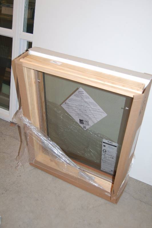 lot 199 image: Integrity Casement Window