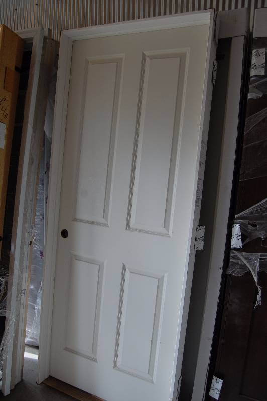 lot 212 image: Interior Door