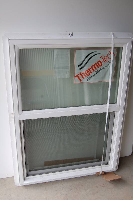 lot 239 image: Thermo Tech Single Hung Window