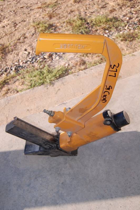 lot 189 image: Pneumatic Air Flooring Nailer