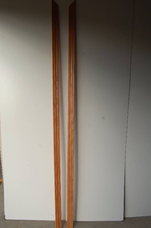 lot 243 image: Oak Trim