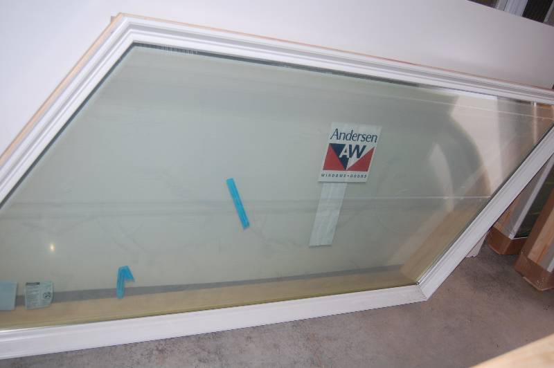 lot 258 image: Andersen Trapezoid Window