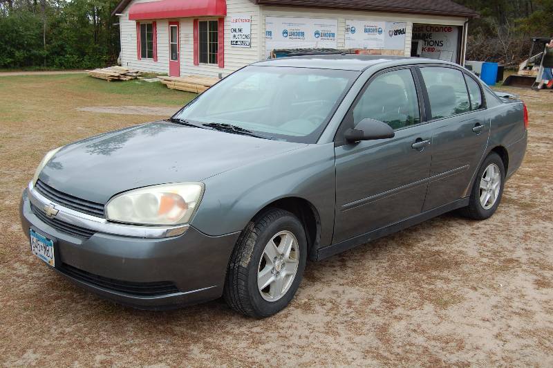 lot 2 image: 2005 Chevrolet Malibu LS V6