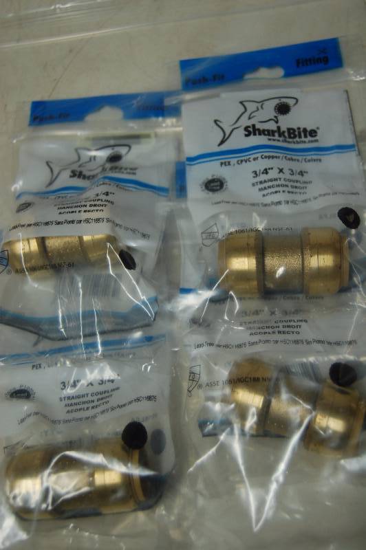 lot 290 image: Sharkbite fittings