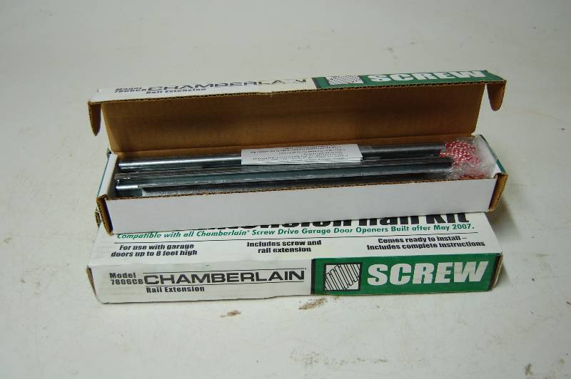 lot 297 image: 8 Extension Rail Kit