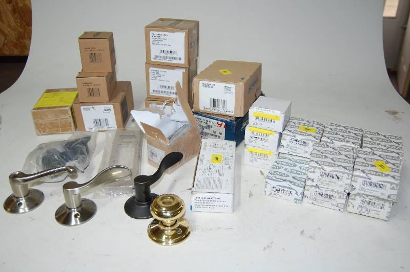 lot 300 image: Door Hardware & Accessories