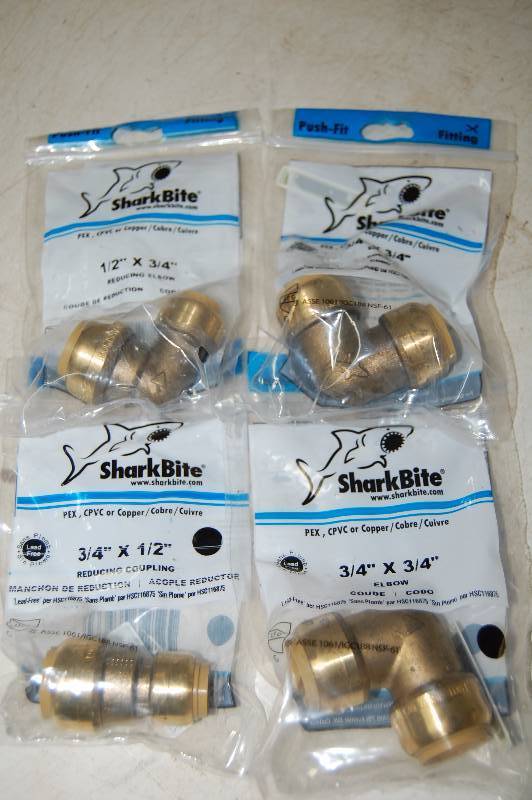 lot 284 image: Sharkbite fittings