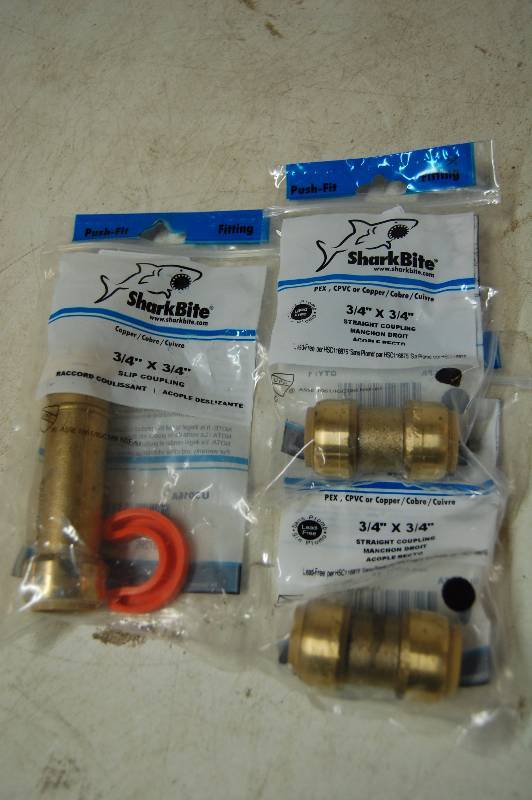 lot 289 image: Sharkbite fittings