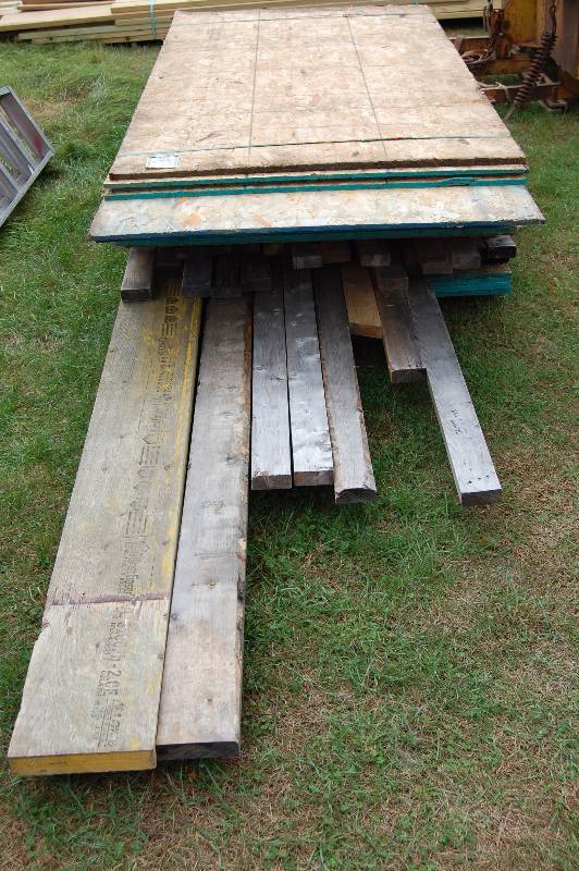 lot 377 image: Misc Lumber