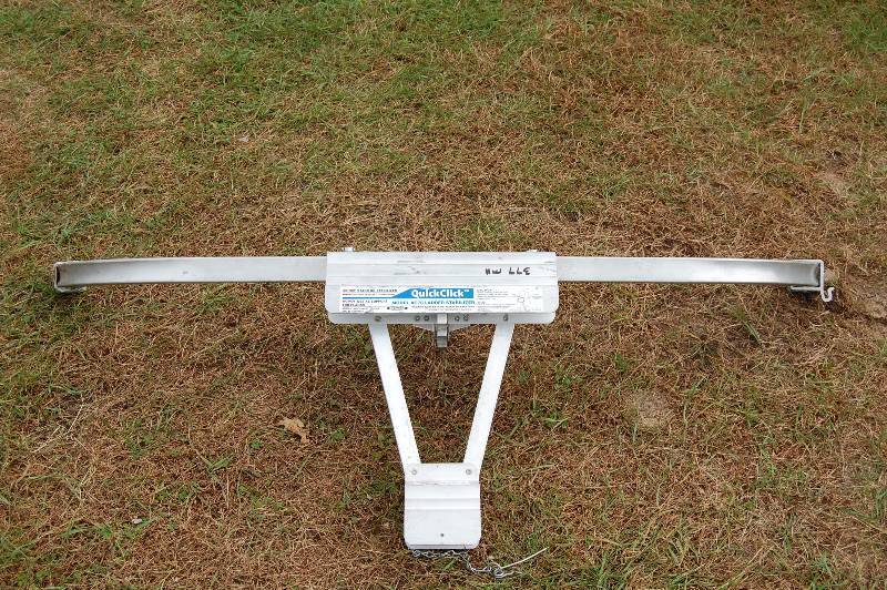 lot 379 image: Quick Click Ladder Stabilizer