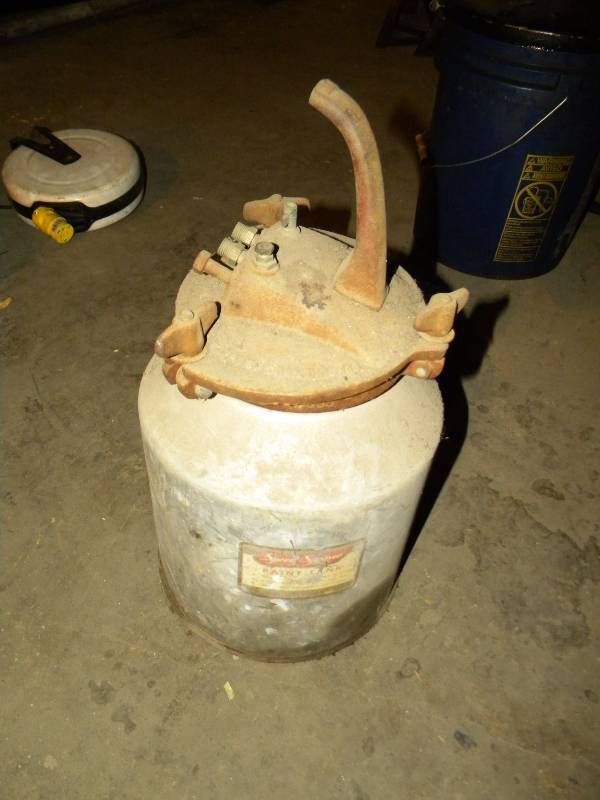 Vintage Paint Tank