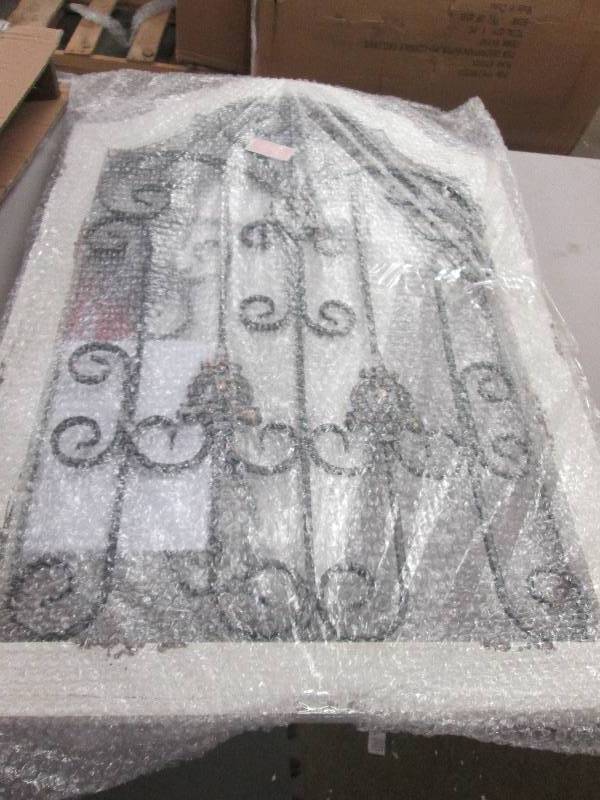 Scroll Gate Wall Dcor open box Re...