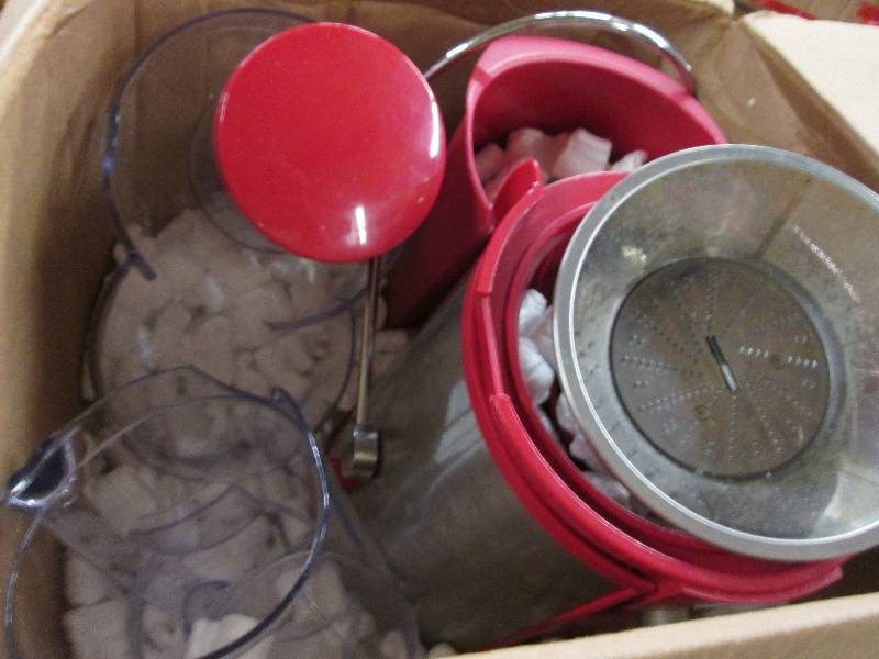 Juice Extractor open box, untested,...