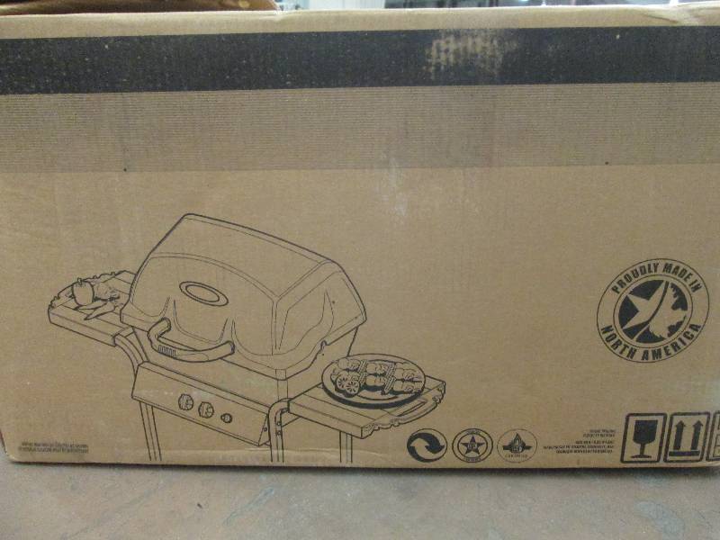 lot 15 image: Huntington gas grill missing side t...
