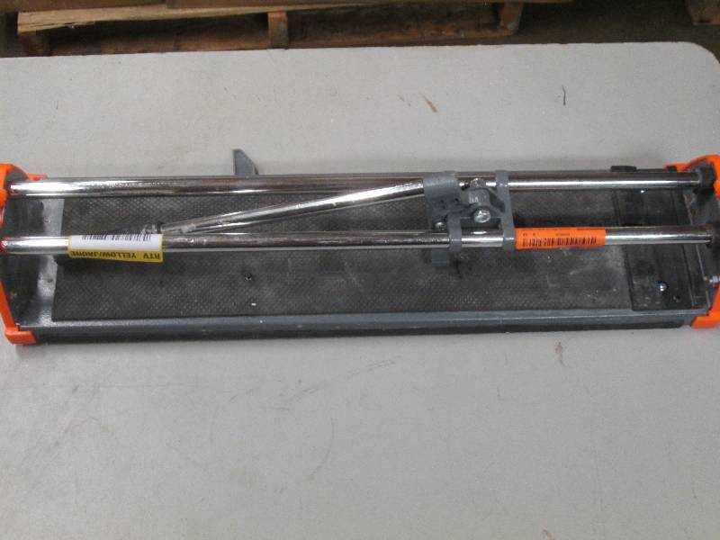 lot 27 image: 20 tile cutter ...