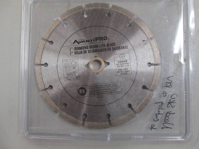 lot 34 image: Avanti pro 7 diamond segmented bla...