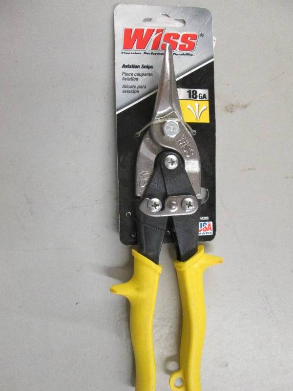 lot 35 image: 18 GA aviation snips new ...