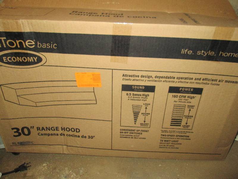 lot 479 image: Nutone 30 white on white range hoo...