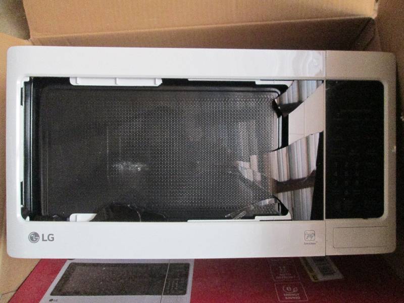lot 502 image: lg 1.1 cu.ft. mivrowave LCS1112SW d...