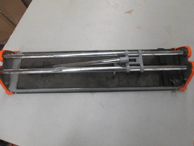 lot 106 image: 20 tile cutter used ...
