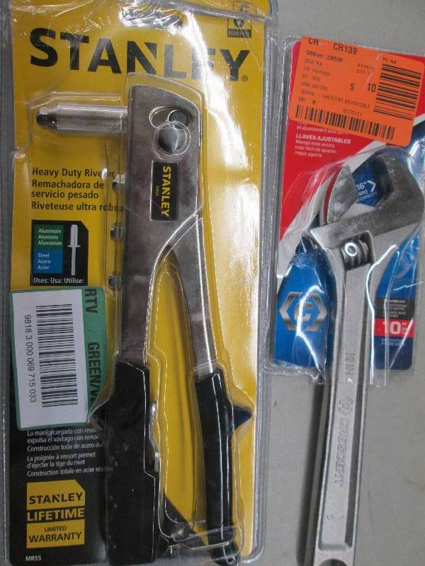 lot 114 image: stanley heavy duty riveter and a 10...