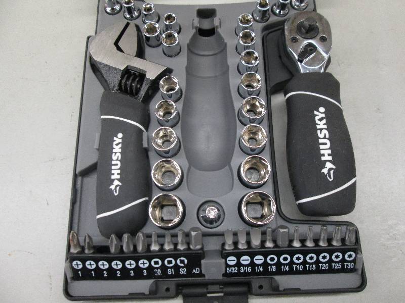 lot 127 image: husky 46 pc stubby tool set missing...