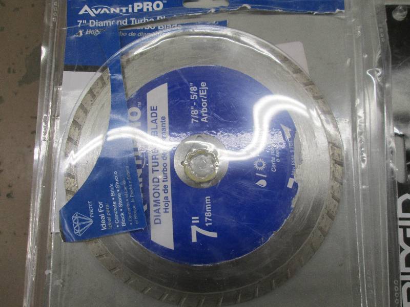 lot 140 image: 4 diamond 7 blades all are open an...