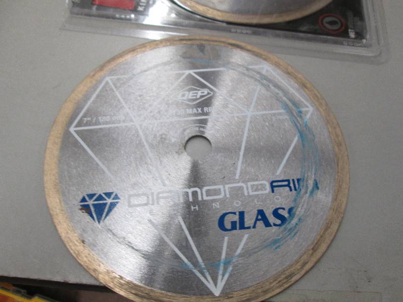 lot 142 image: 4 diamond 7 blades 2 for glass all...